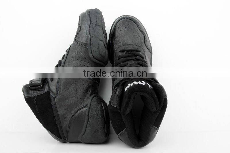 dance sneakers