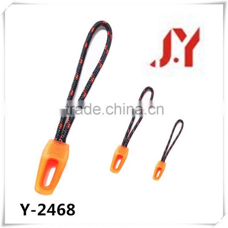 China factory new design custom compass plastic zipper puller