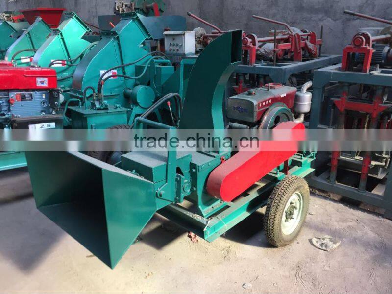 Professional mobile diesel engine wood sawdust crusher with 5-10% discount