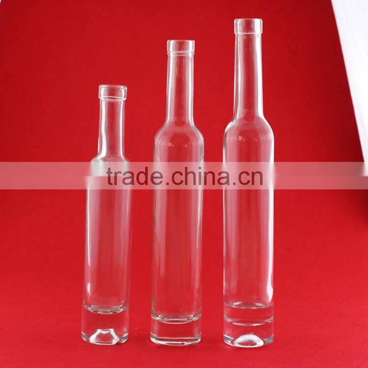 Beverage industrial use and glass material glass sauce bottle