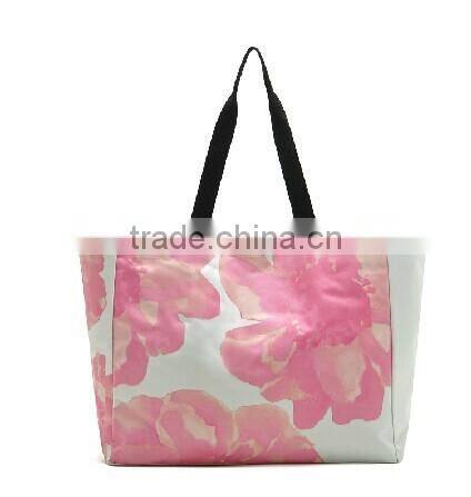 2016 fashion and beautiful large capacity waterproof hand bag