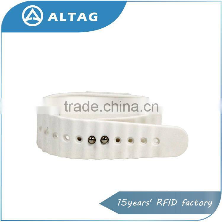 silicone 13.56mhz waterproof rfid wristband