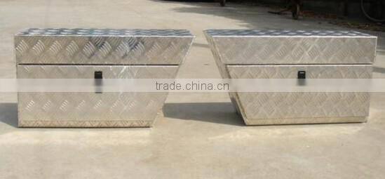 Aluminum alloy side open truck tool box - diamond plate
