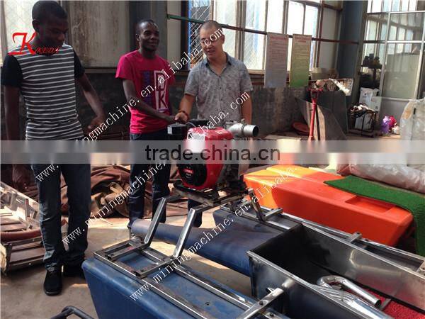 mini type gold mining machine in river