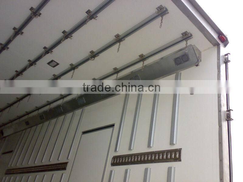 QINGZHUAN 3.3T FAW Refrigerator truck Fridge for truck China manufacturer