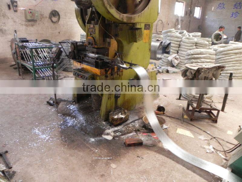 Razor Barbed Tape Concertina(BTC)/Concertina Razor Wire Barbed Tape