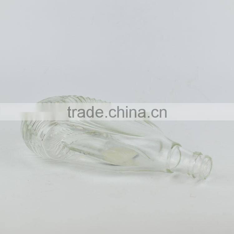 700ml unique shape clear empty vodka glass bottle