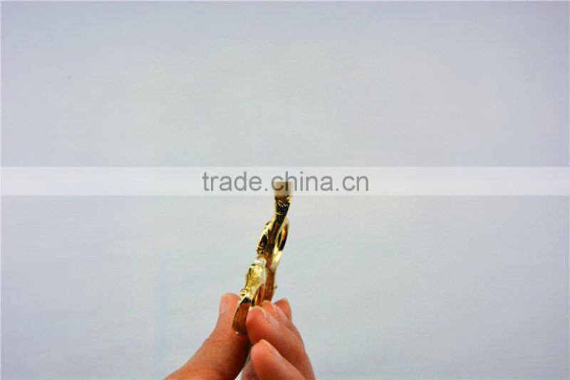 2015 New YF0493Japanese steel zodiac pig hair scissor