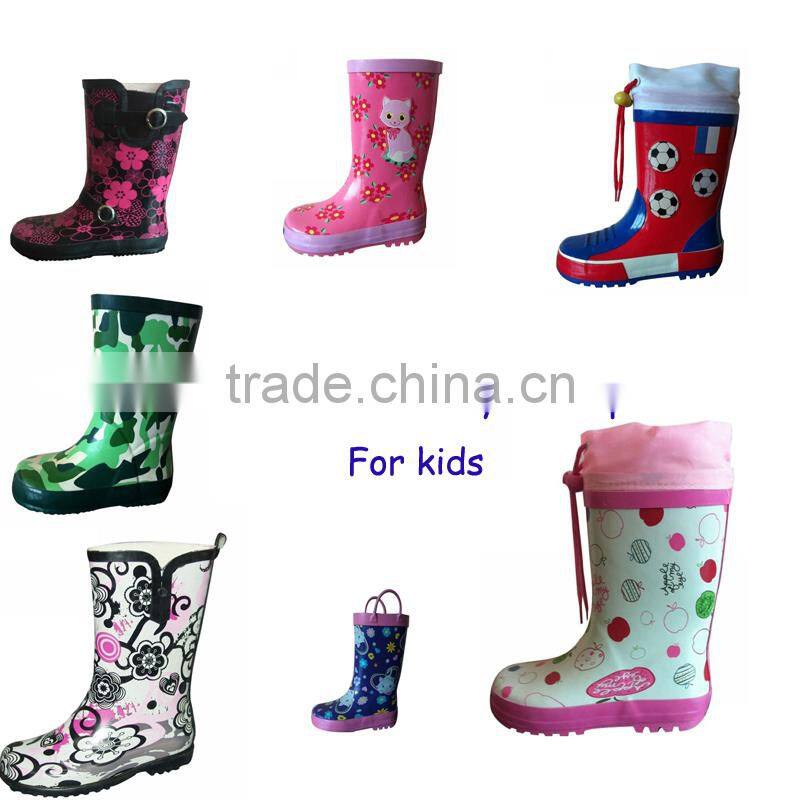 kids carton rubber rain boots