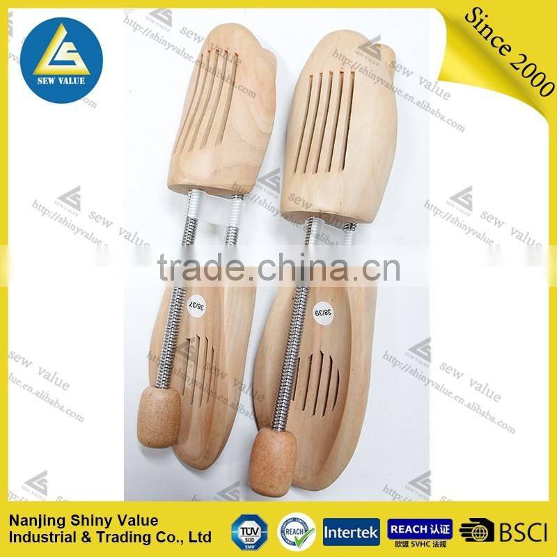 Typical type lotus wood shoe tree accessories individual package spring shoe tree