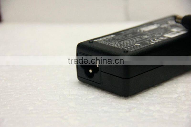 Original new 15V 4A 60W AC Adapter For TOSHIBA PA3048U-1ACA PA2444U 6.3*3.0mm