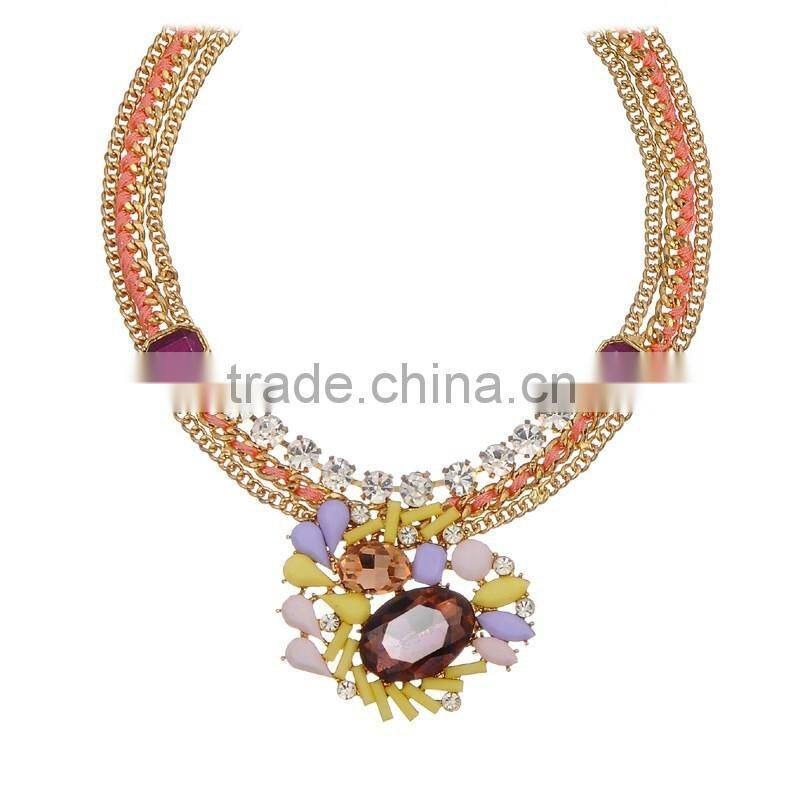 Vogue Gold Jewelry Handmade Crystal Acrylic Flower Chunky Statement Necklaces