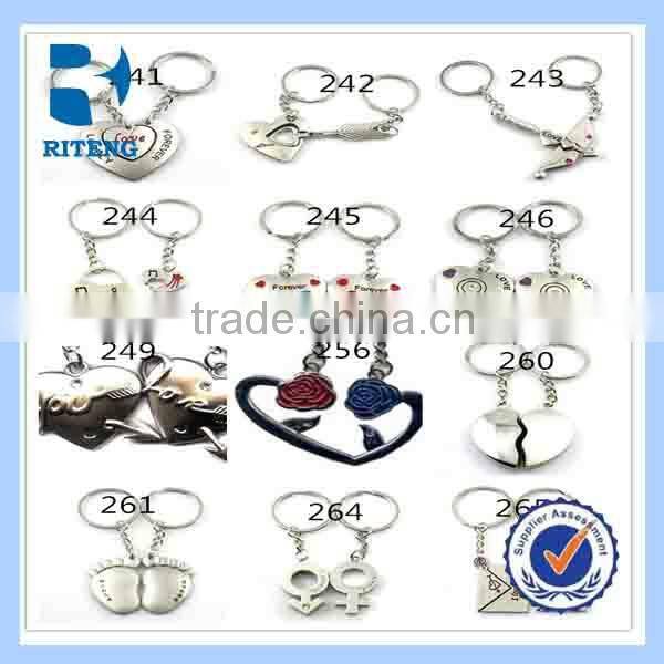 Wholesale fashion cute couple keychain heart and soul keychain half heart keychain