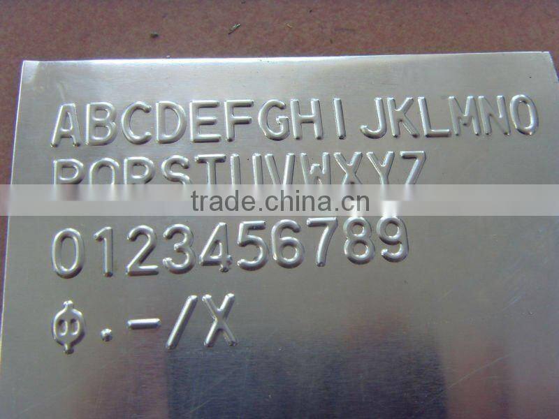 Manual plate embossing machine