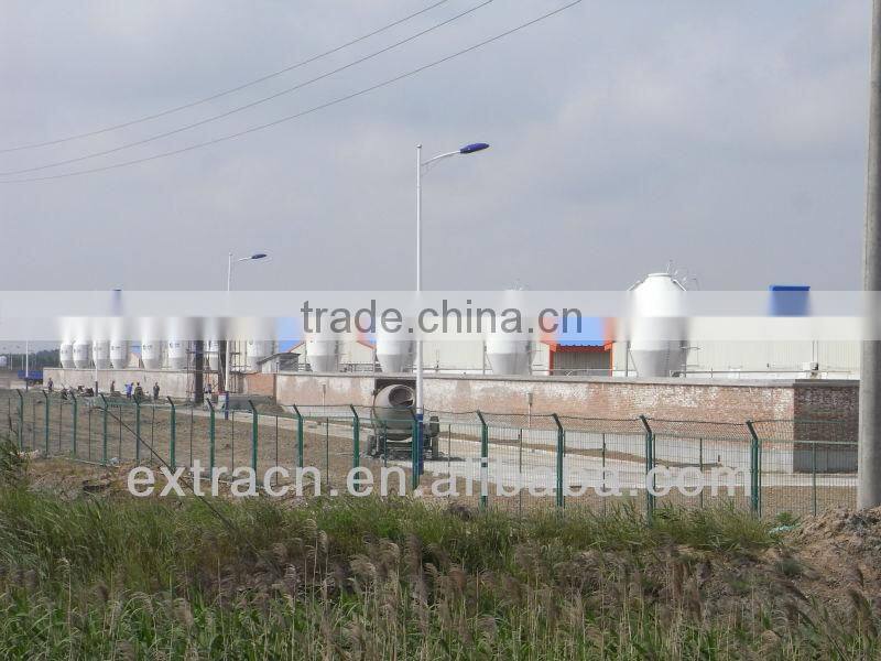 Fiberglass feed bin for poultry and livestock