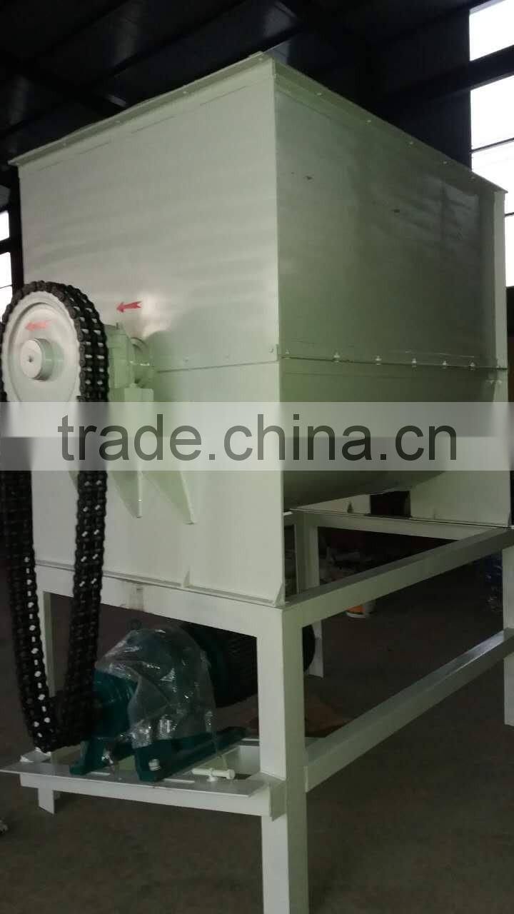 Light raw material single shaft mixer