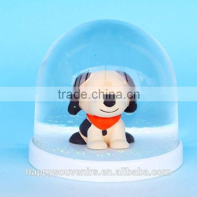 High Quality Ployresin Dog House Plastic Snow Globe