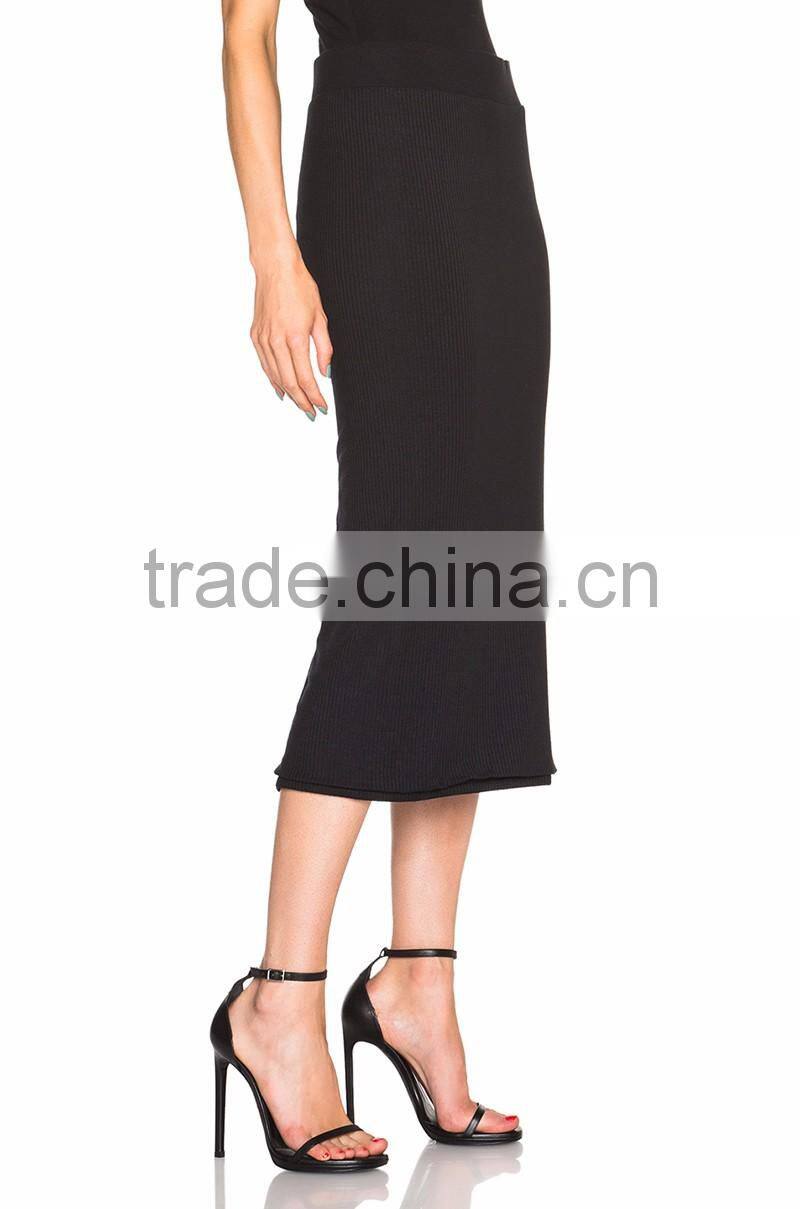 lady black back slit midi length tube skirt
