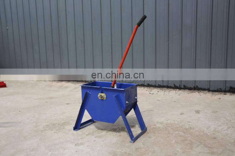 home use manual peanut sheller groundnut sheller  popular for Sudan market with cheap price