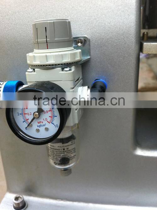 Four colors pneumatic pad printing machine with conveyor for plastics