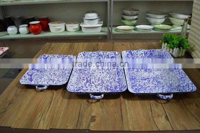 9093 Enamel middle rectangle tray