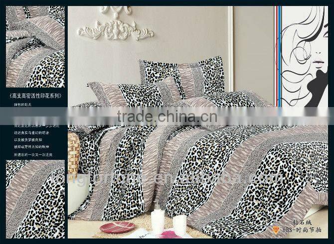luxury reactive printed four pieces bedding set