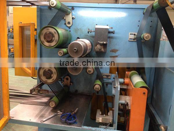 Tire cap strip cutting machine