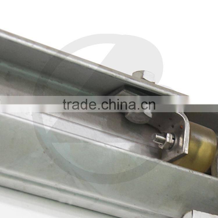 Manual sliding door cold store