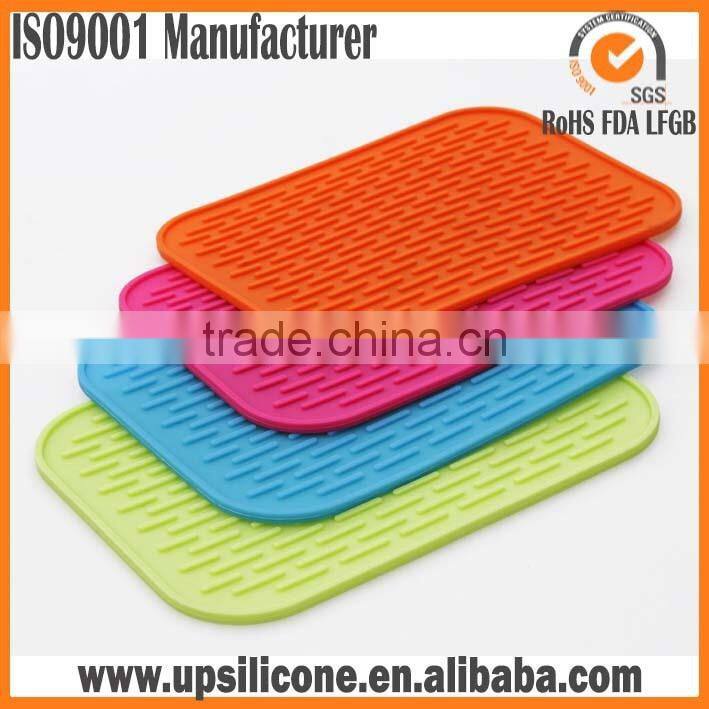 Heat Resistant Hot Dishes Pots Pans Plates Mate Trivet Silicone Mat