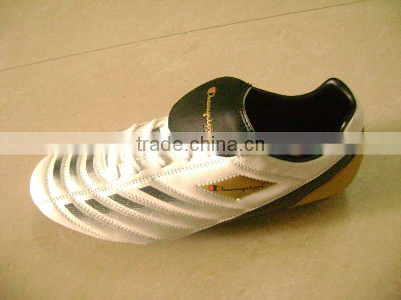 wholesale soccer shoes, indoor soccer shoes, football shoes for men or women children for sport on the grass