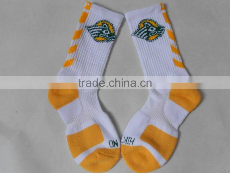 Colorful Design Custom Made Sports Basketball Elite Socks