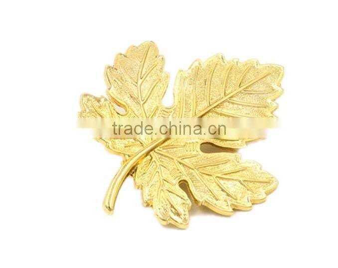 Metal maple leaf design hairgrips for Canadians, gold women hair clips