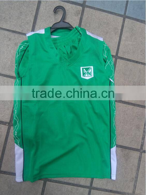 2016 Juqian custom wholesale soccer uniforms or adult