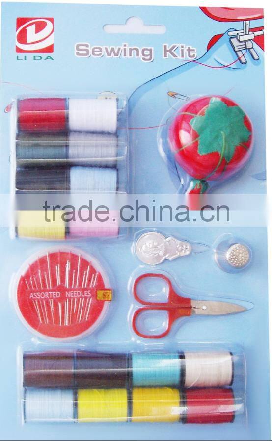 blister card pack of 100% cotton of tomato pin cushion with saw/wood dust inside
