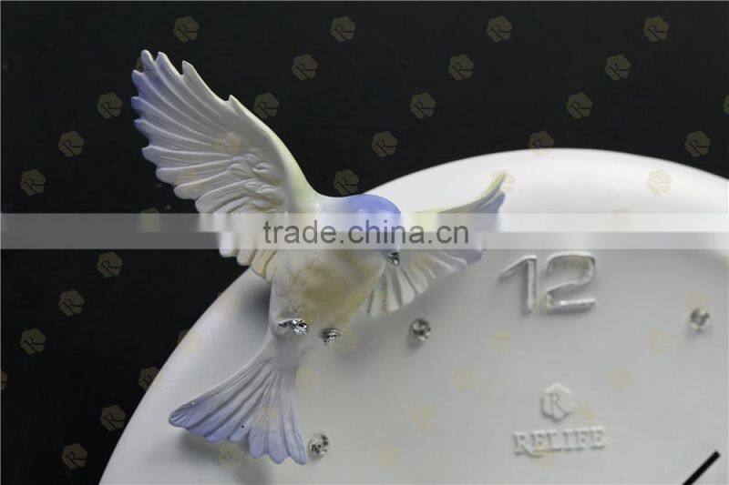 High quality Relief embossed delicate family decor mini clock/