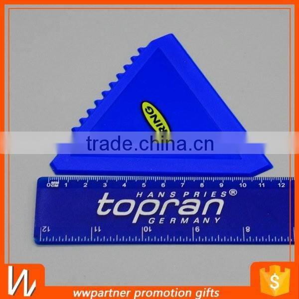 triangle ice scraper heart