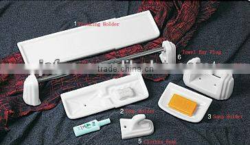 G014-E Charming bathroom accessories set