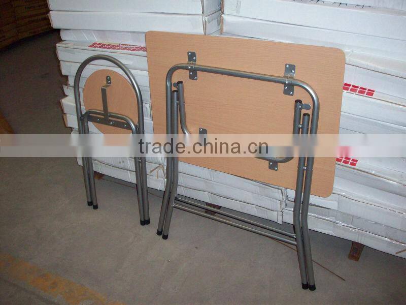 Kids school table and chair