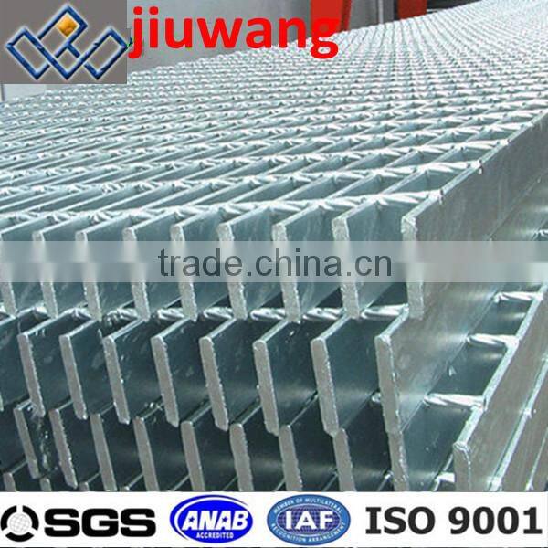 Pressure lock steel grating case board for construction material