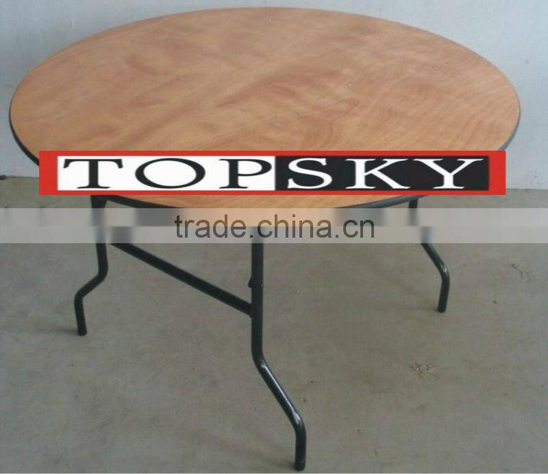 Wooden Banquet Round Table