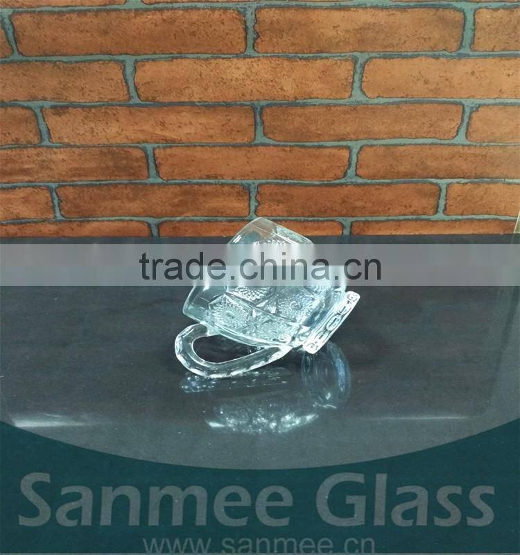 Fashionable Embossed Glass Tea cup