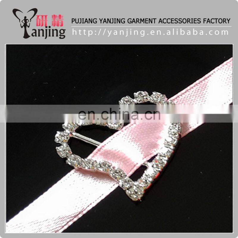 Factory directly ! Wholesale round wedding invitation ribbon rhinestone buckle