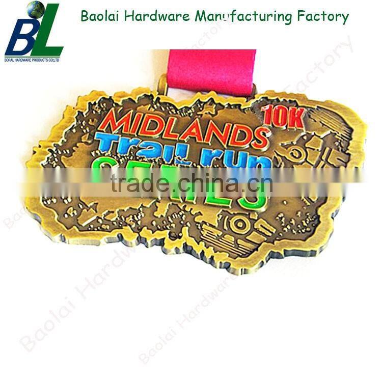 Goldend enamel metal parachute shape medals