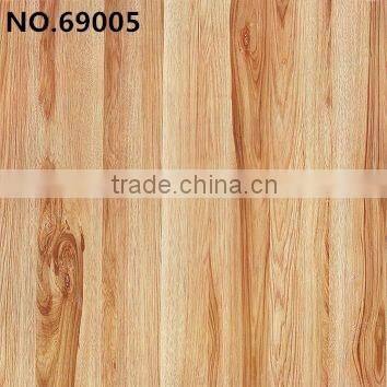 Wood style looking floor tiles