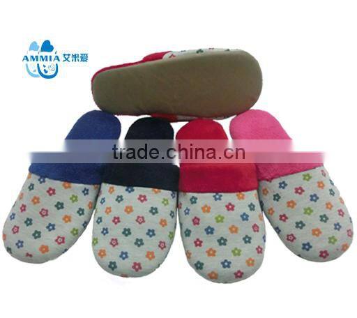 OEM Ladies indoor printing fabric slipper 2015 Customized terry winter high quality warm TPR slippers
