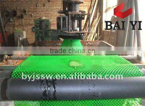 Mesh gutter protection plastic