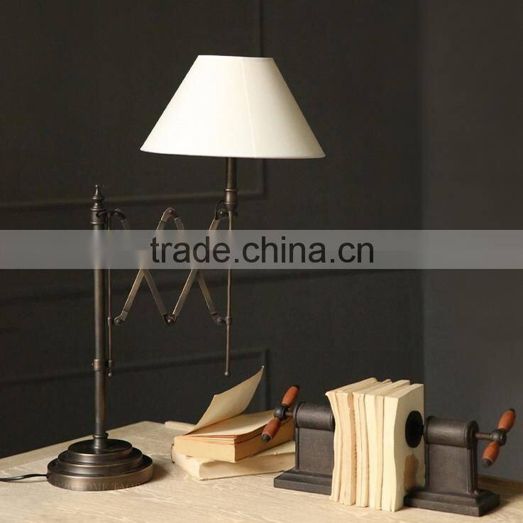 New design antique finish bronze table lamp with lampshade
