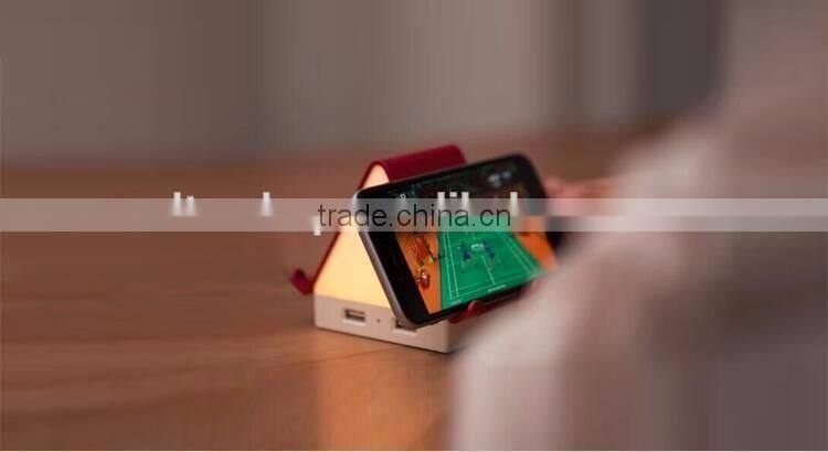Multi-functional Tiny House Design 4 Port USB Hub, Touch Sensor LED Night Light, Creative USB Hub With Smartphone Holder