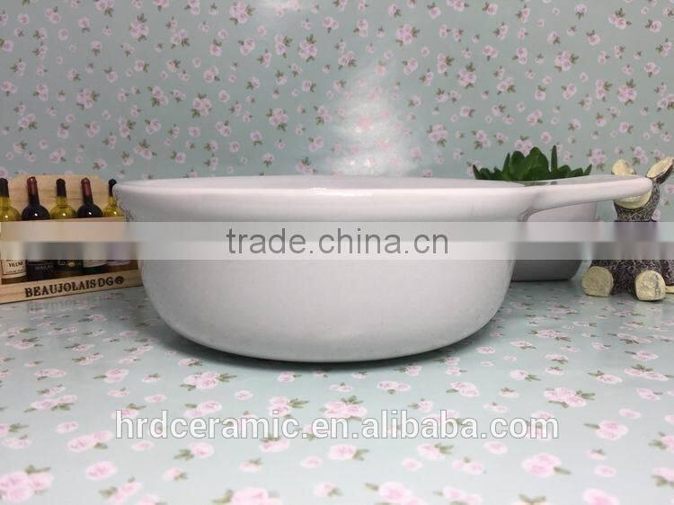 High Quality Stocked White ceramic sauce boat with handle
