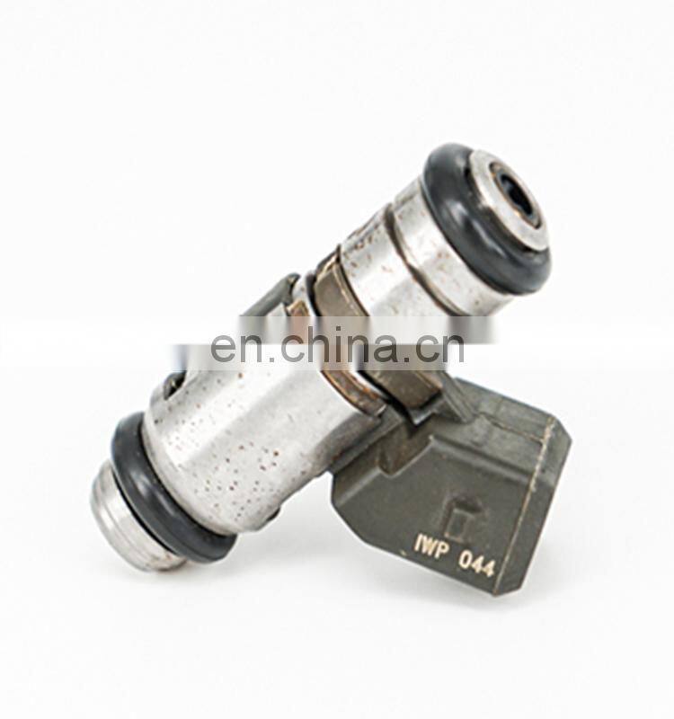 Automotive Spare Parts IWP044 For VW Van Goli Parati Santana Saveiro Polo 1.6/1.8L Gasoline Fuel Injector Nozzle